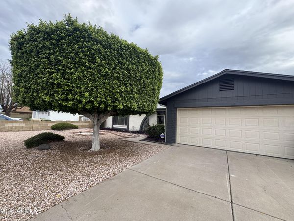 5817 W TIERRA BUENA Lane, Glendale, AZ 85306