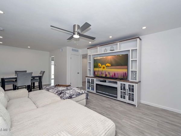 9667 N 111TH Avenue, Sun City, AZ 85351