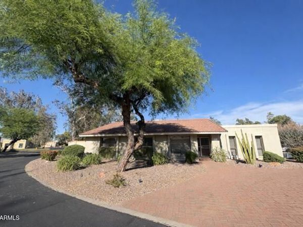 526 W PORT ROYALE Lane, Phoenix, AZ 85023