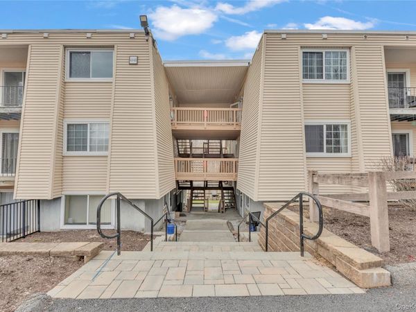 618 Fox Run Lane , Carmel, NY 10512