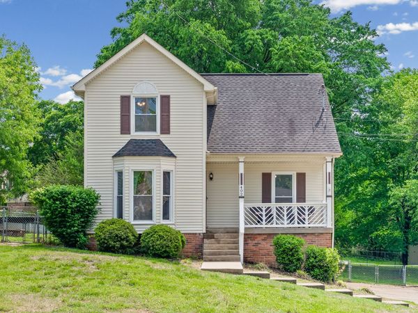 402 Boscobel Ct, Clarksville, TN 37040