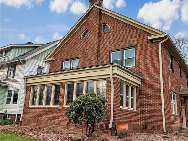 224 Casterton Avenue , Akron, OH 44303