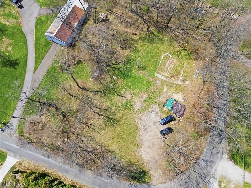 2854 Swinehart , Akron, OH 44312 Photo 3