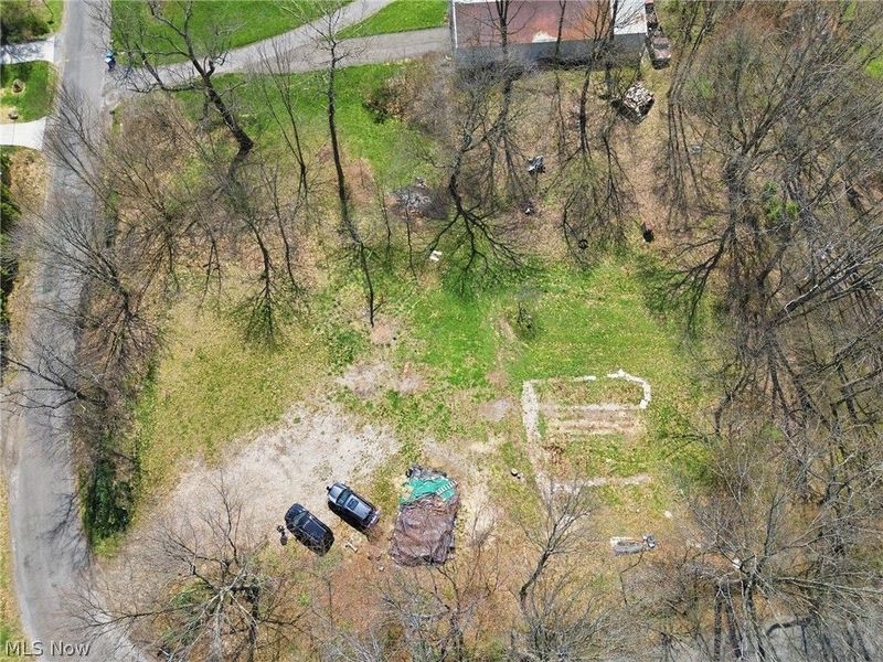 2854 Swinehart , Akron, OH 44312 Photo 6