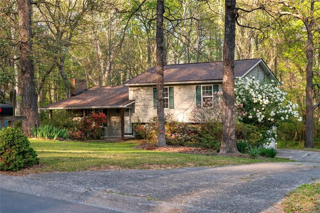 516 Teague Nw, Kennesaw, GA 30152 Main Photo