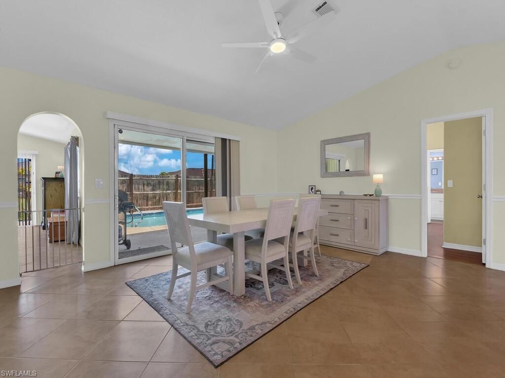1135 NE 2nd Pl, Cape Coral, FL 33909 Photo