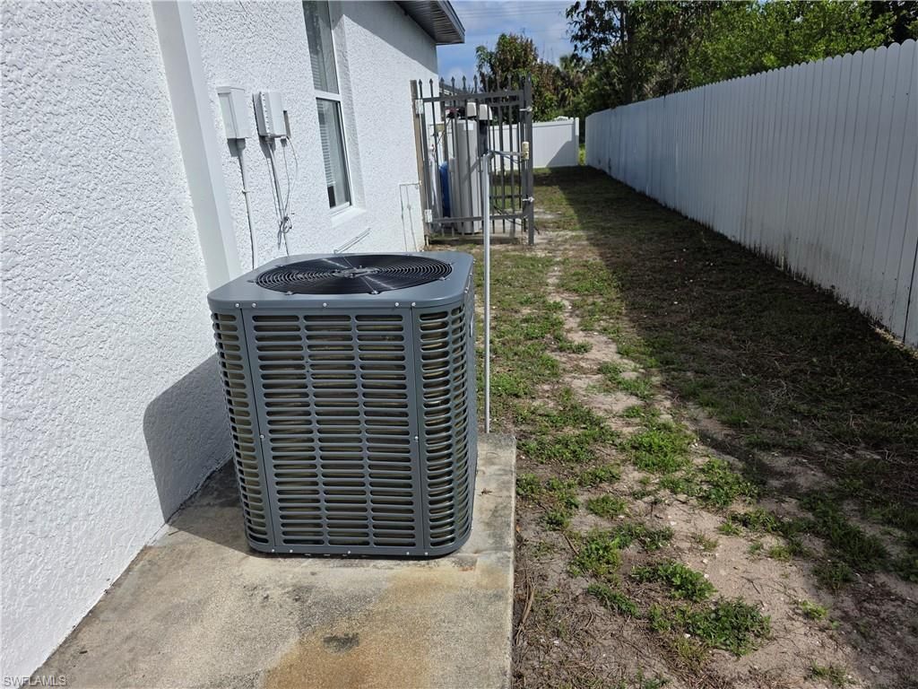 3018 41st St Sw, Lehigh Acres, FL 33976 Photo