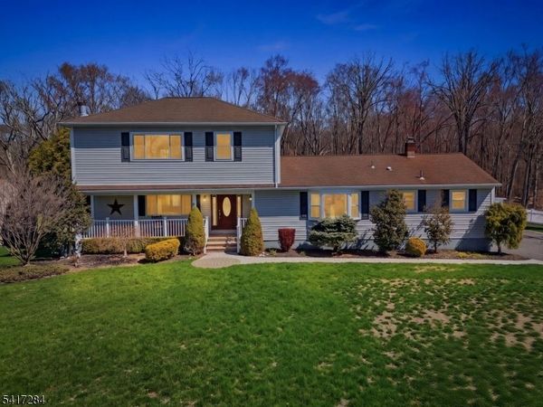 27 Heather Hills Dr, Jefferson, NJ 07438