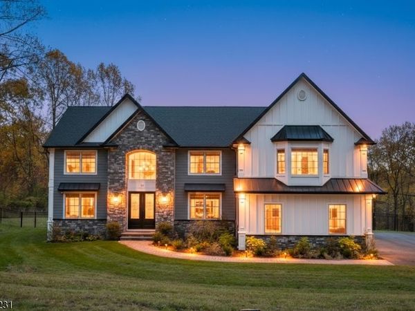 25 Lamerson Rd, Chester, NJ 07930