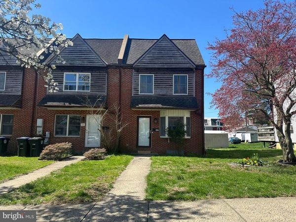 223 E 8TH AVENUE, CONSHOHOCKEN, PA 19428