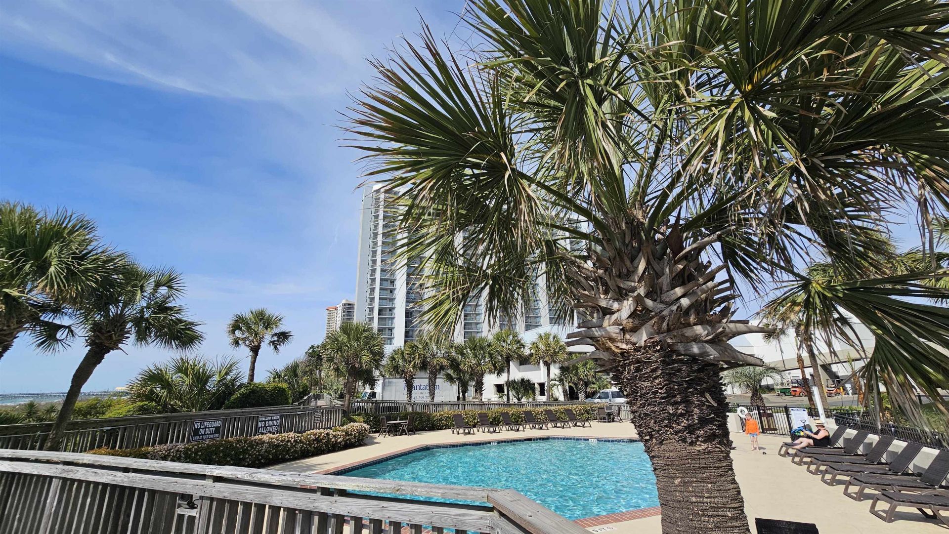 9820 Queensway Blvd. Photo 31