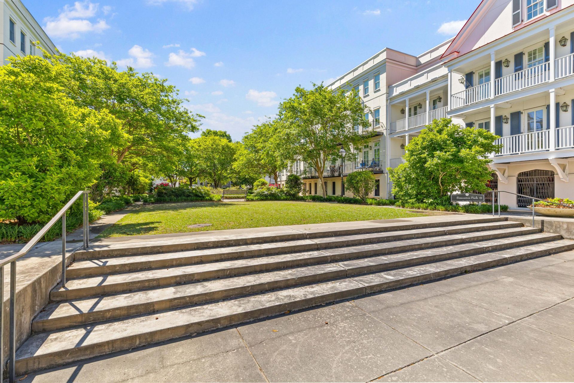 45 Dereef Court Photo 32