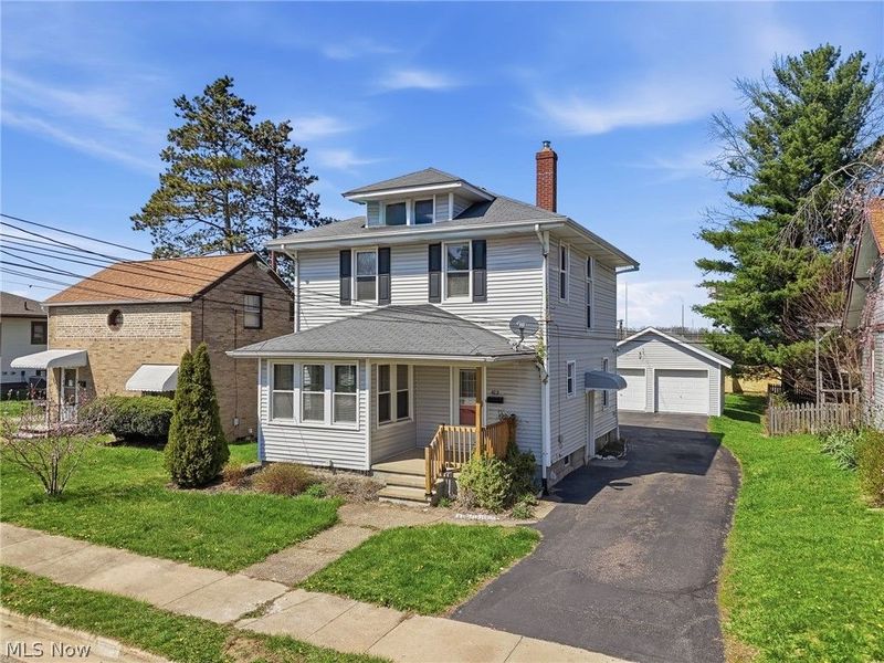 413 Hower Street NE, North Canton, OH 44720 Photo 1