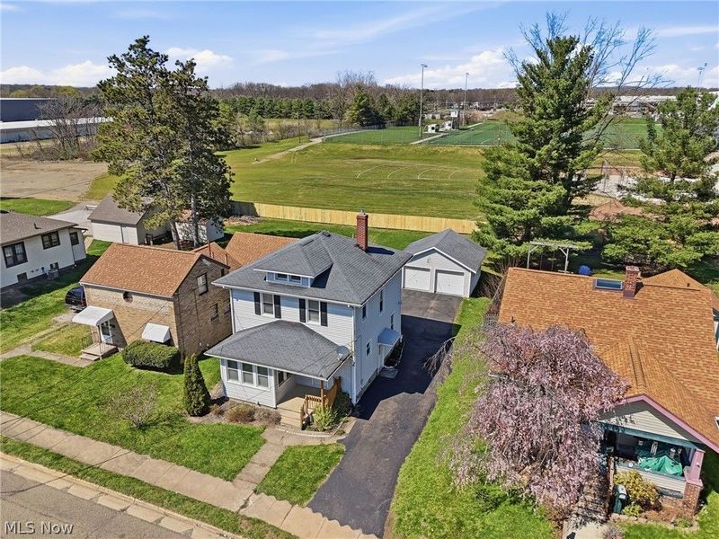 413 Hower Street NE, North Canton, OH 44720 Photo 2