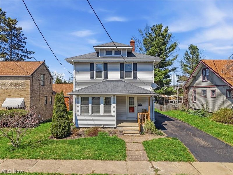 413 Hower Street NE, North Canton, OH 44720 Photo 3