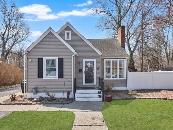 95 Clark St, Chicopee, MA 01013