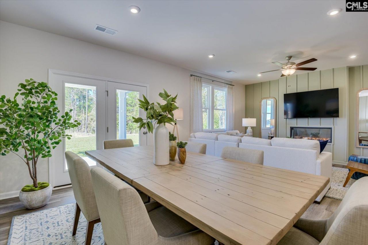 708 Feldspar Court  Photo 13