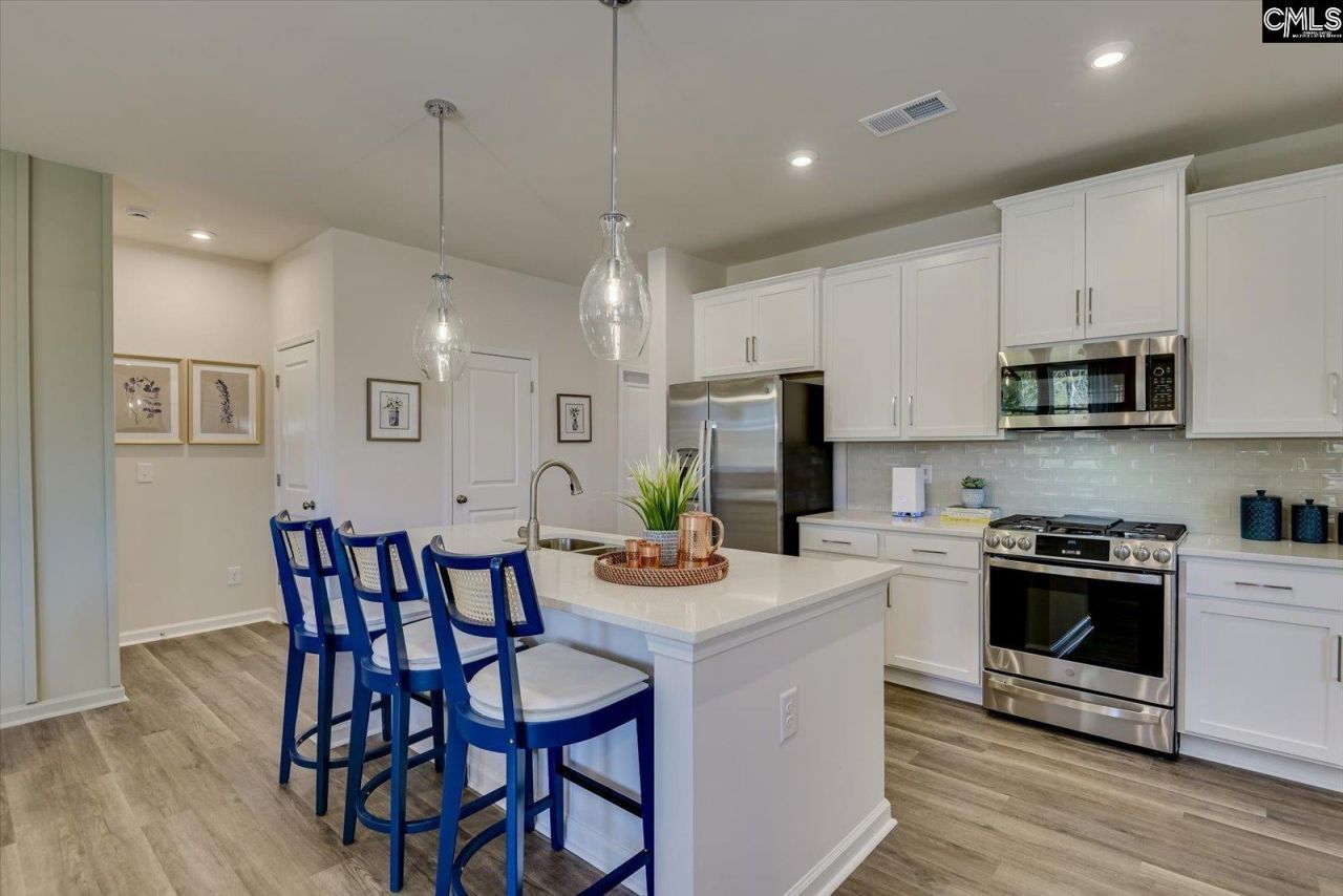 708 Feldspar Court  Photo 15