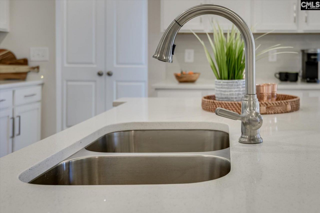 708 Feldspar Court  Photo 33