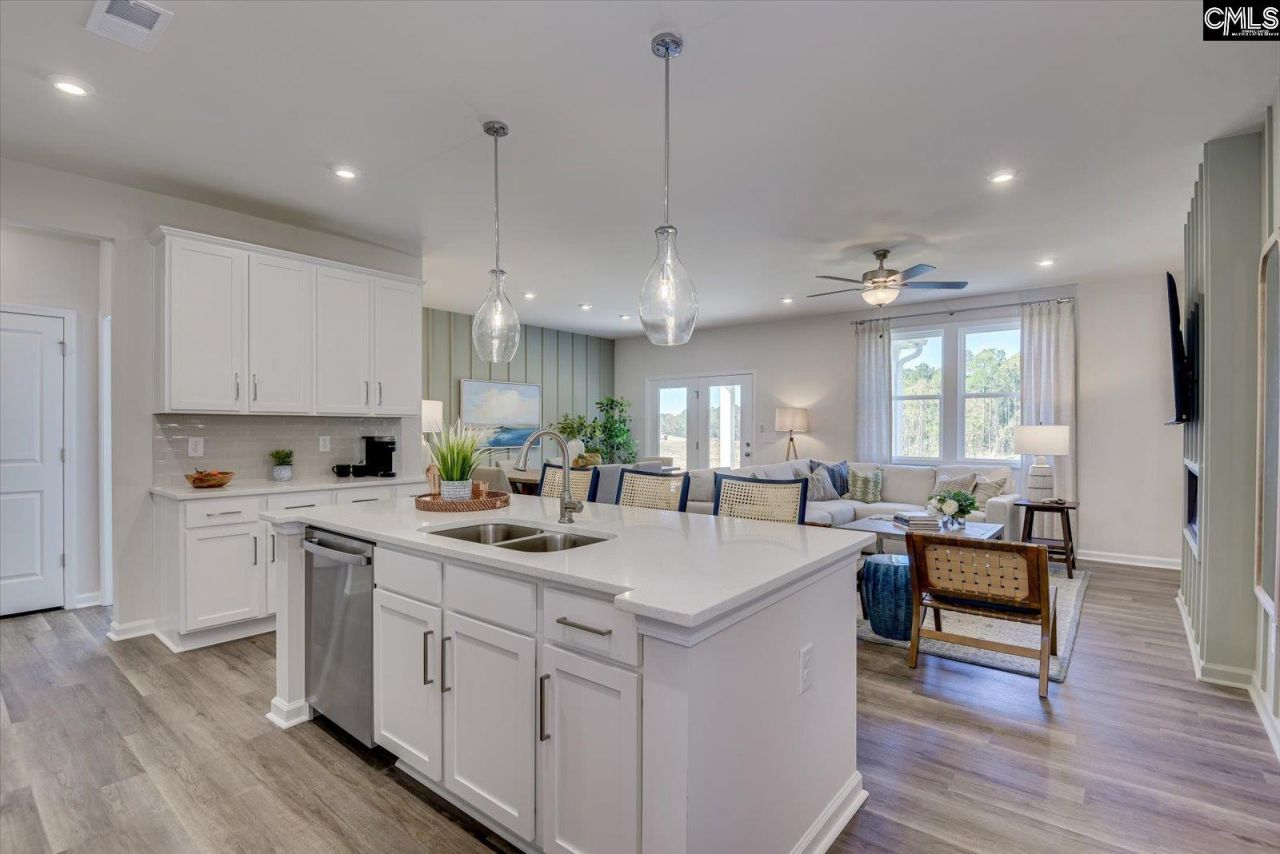 708 Feldspar Court  Photo 8