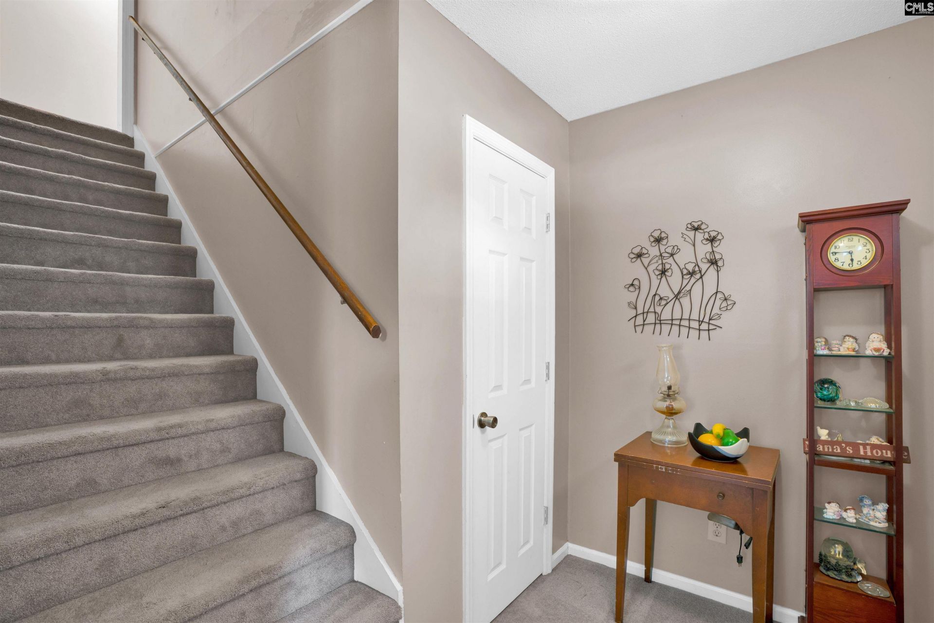 152 Toucan Way Photo 4