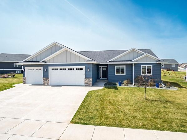 1506 Bridger DRIVE, Holmen, WI 54636