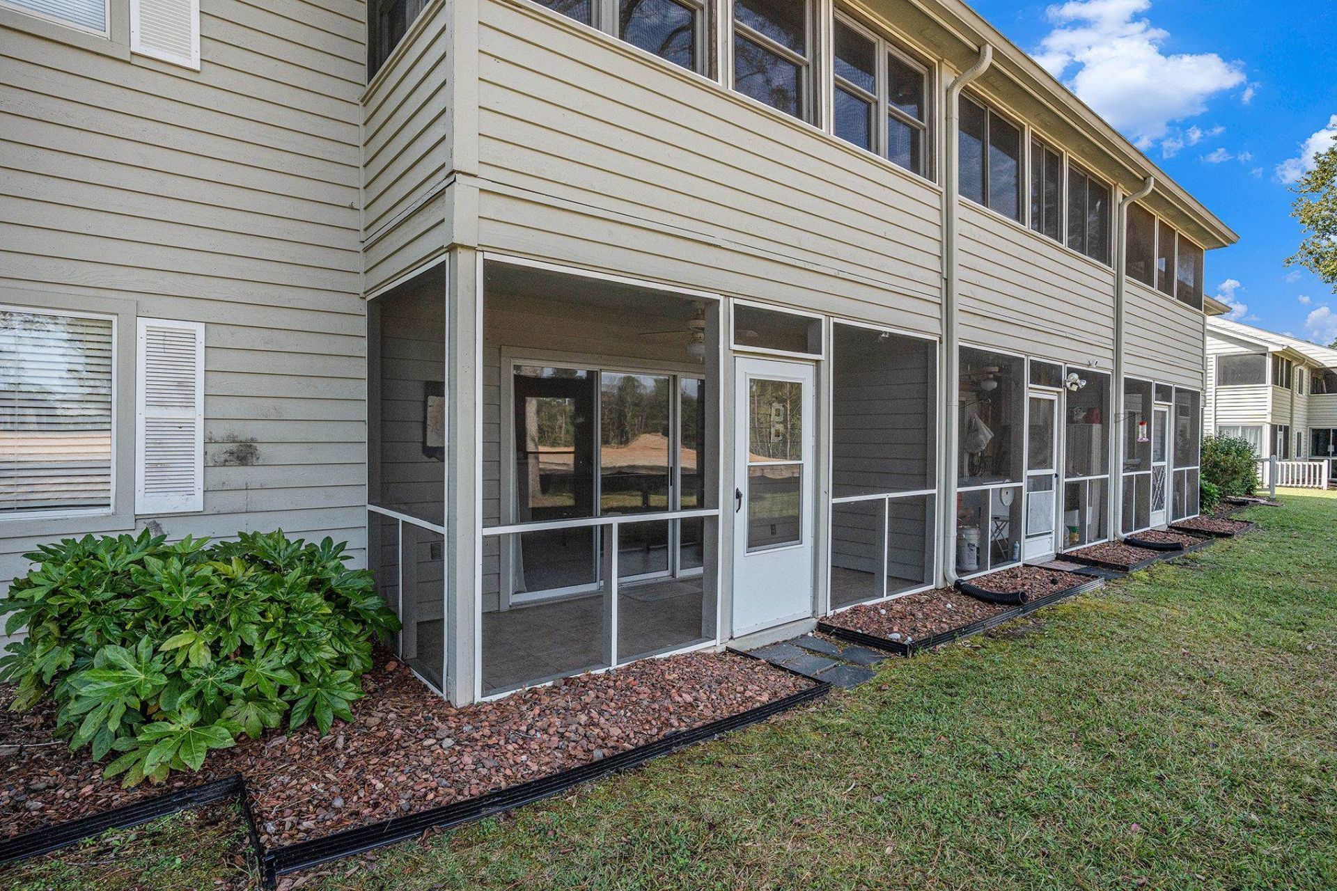 1240 White Tree Ln. Photo 21