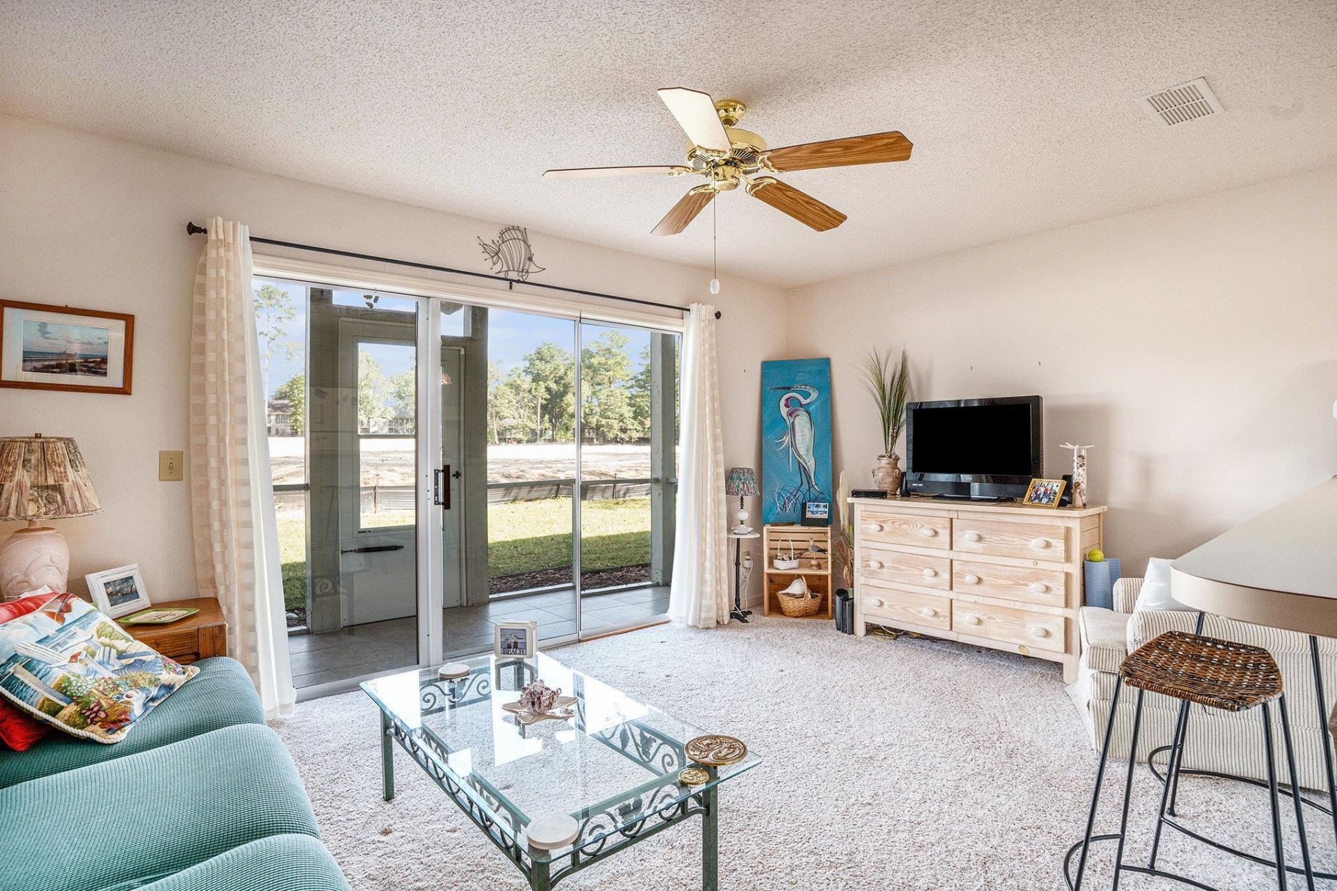 1240 White Tree Ln. Photo 5