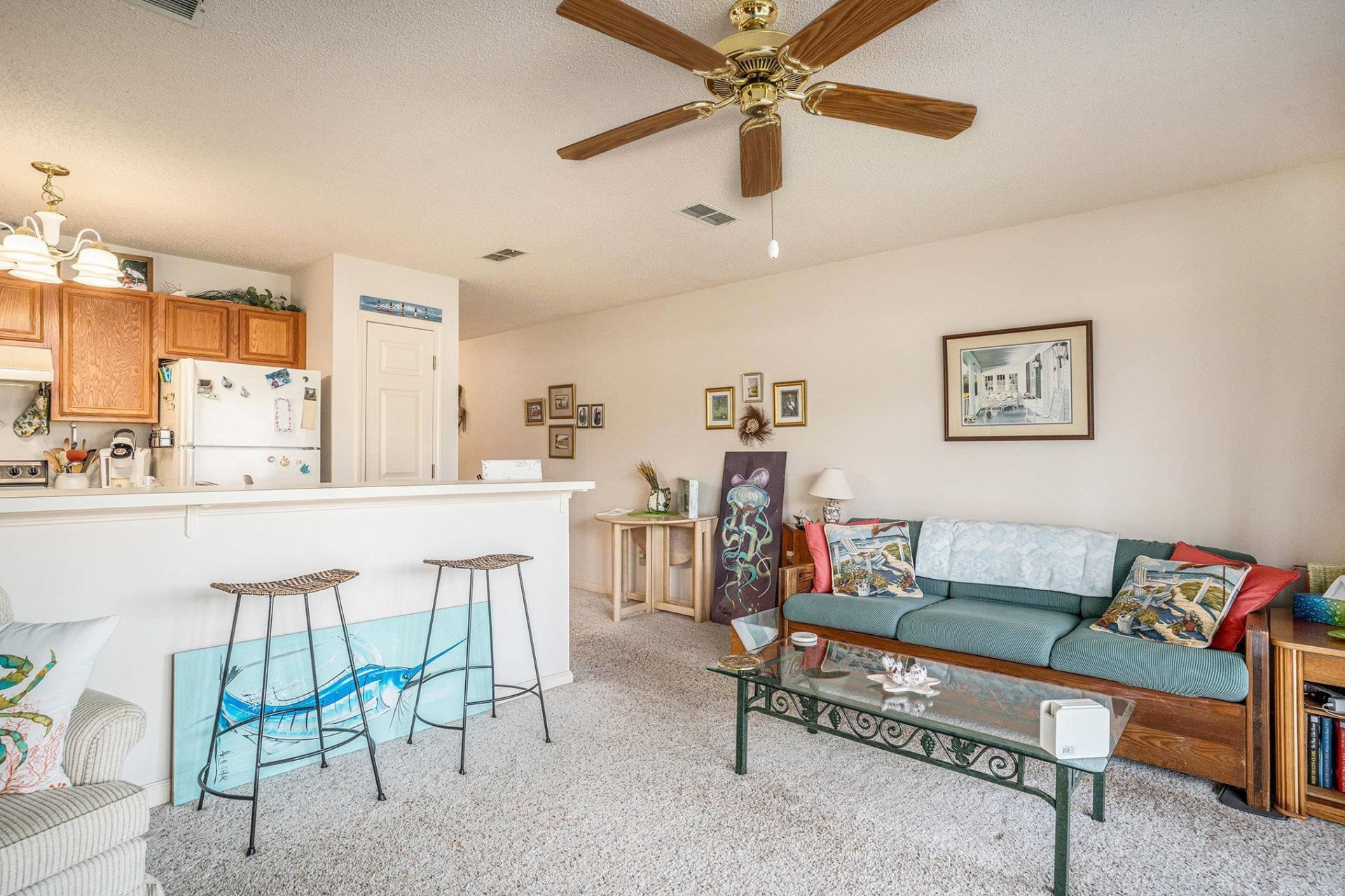 1240 White Tree Ln. Photo 8