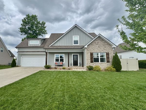 123 Macaw Ln, La Vergne, TN 37086