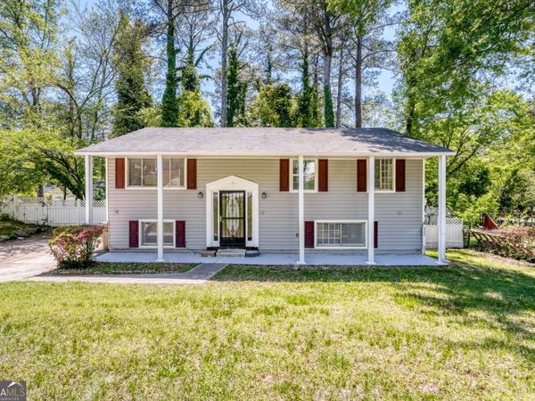 1340 Pineglen Drive, Riverdale, GA 30296