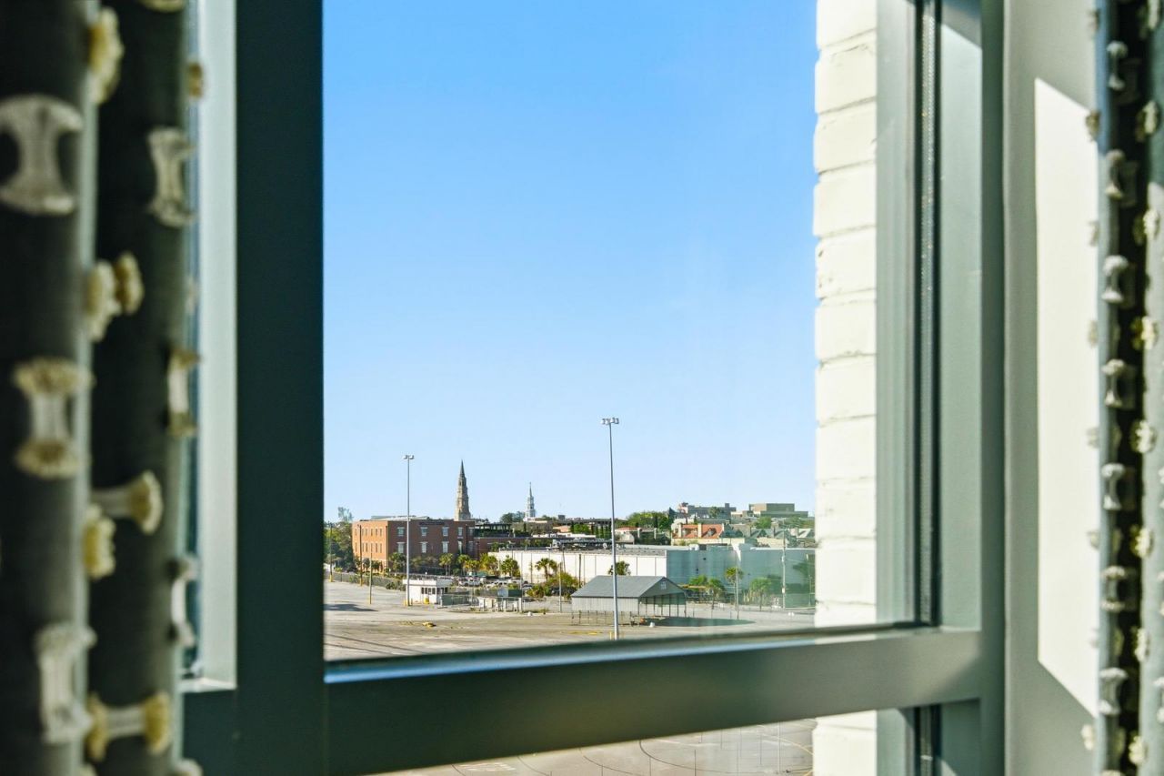 5 Gadsdenboro Street Photo 17