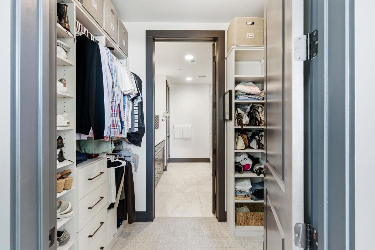 5 Gadsdenboro Street Photo 18