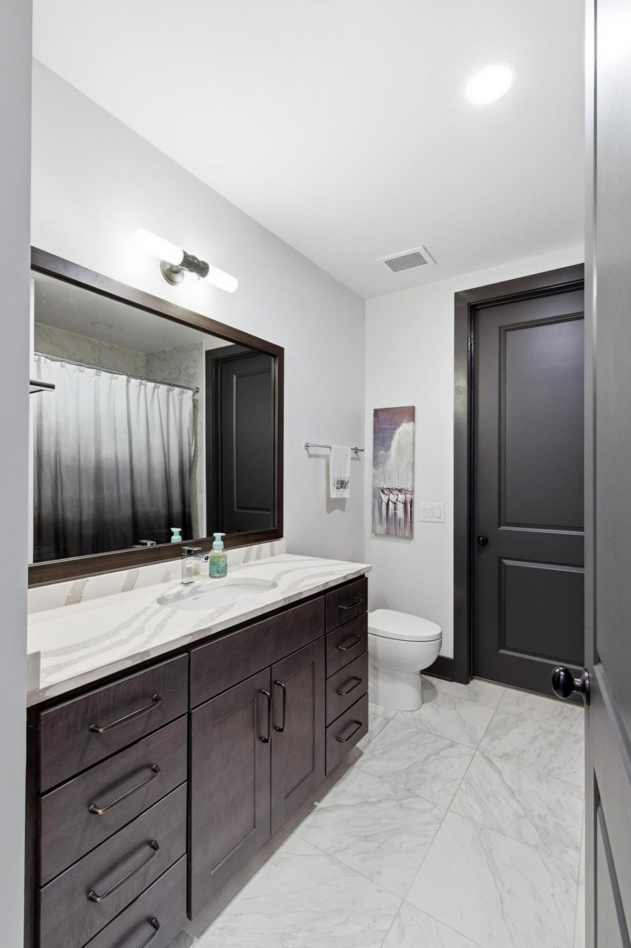 5 Gadsdenboro Street Photo 25