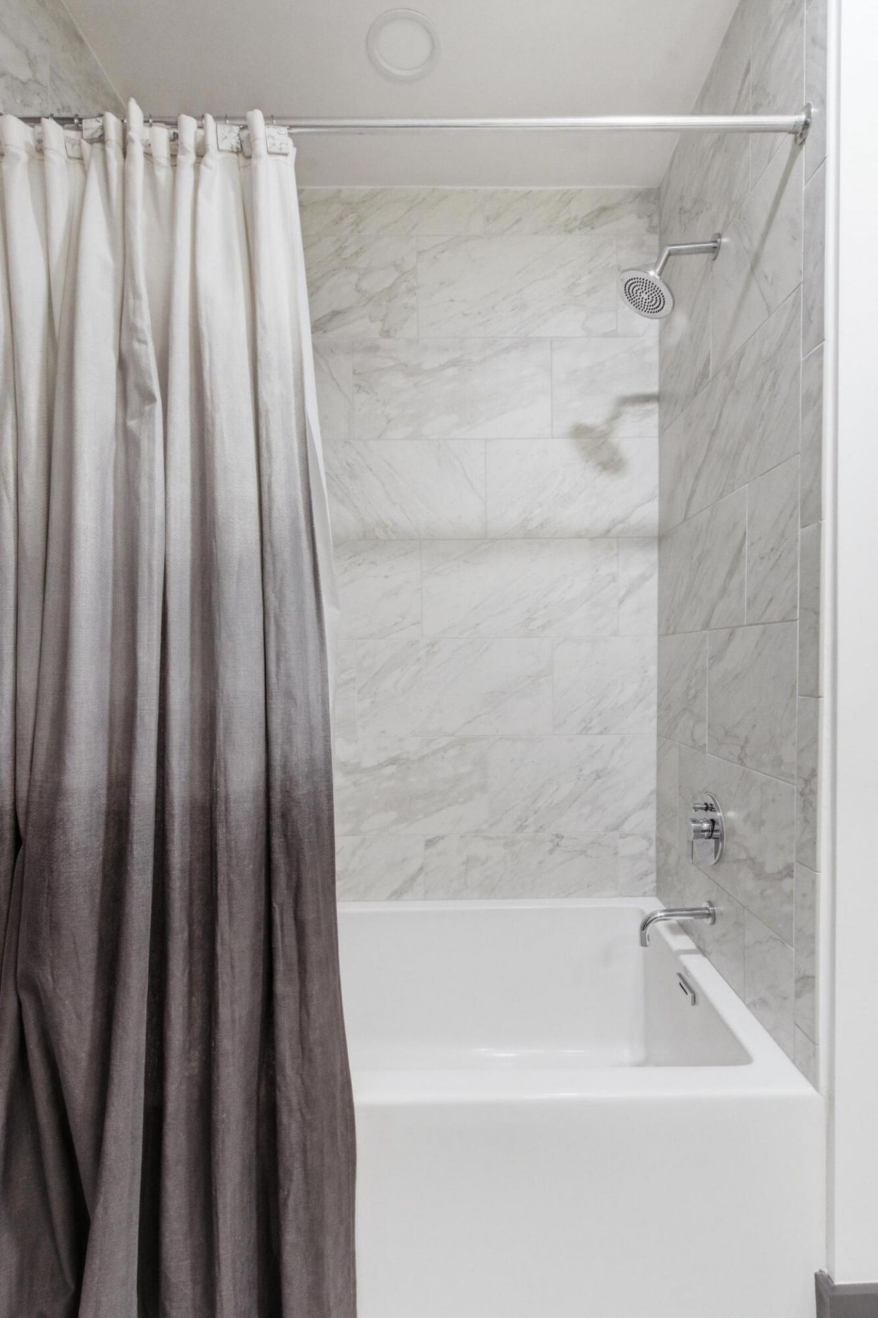 5 Gadsdenboro Street Photo 26