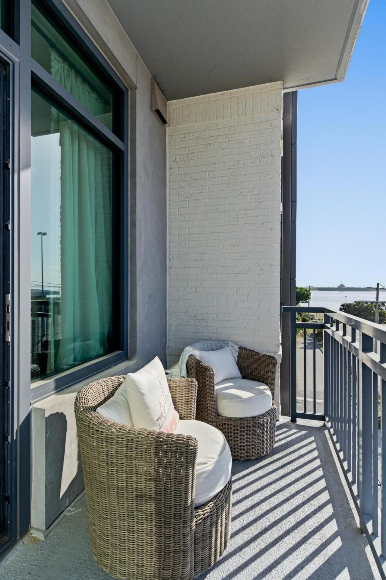 5 Gadsdenboro Street Photo 28