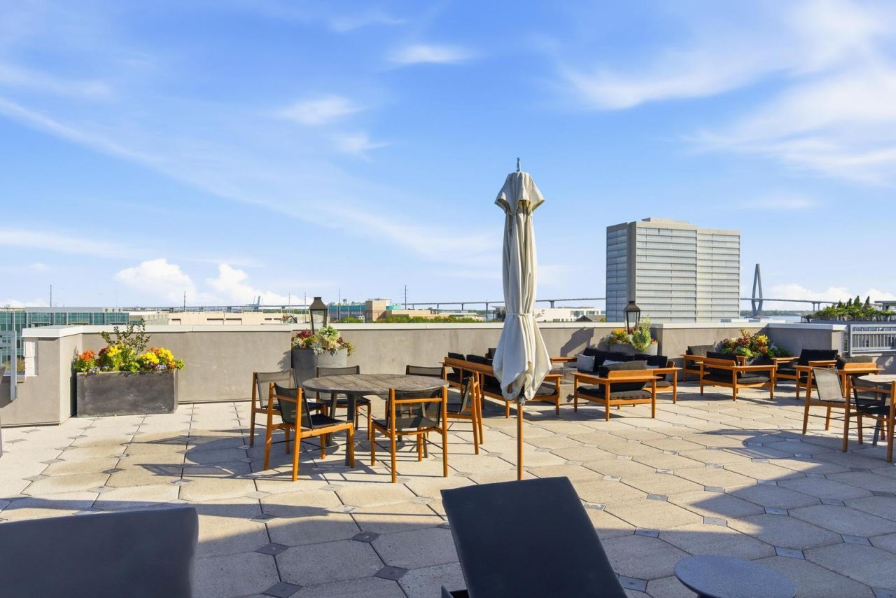 5 Gadsdenboro Street Photo 30