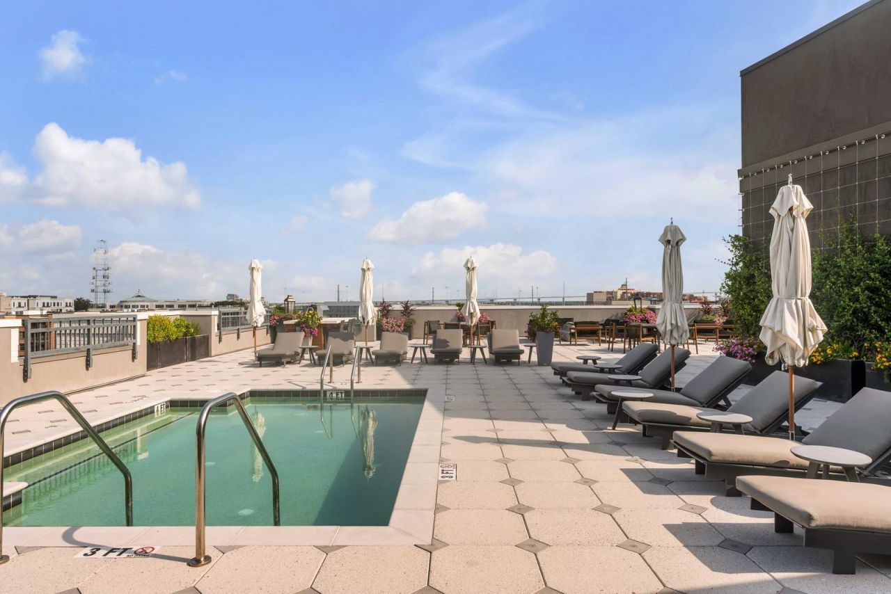 5 Gadsdenboro Street Photo 41