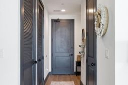 5 Gadsdenboro Street photo 4