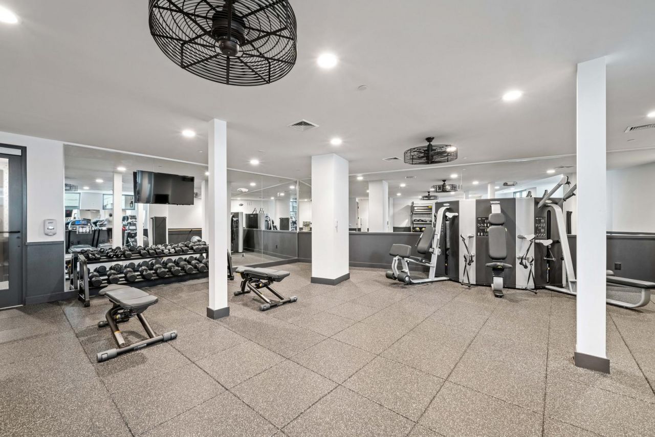 5 Gadsdenboro Street Photo 56