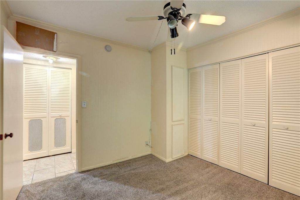 1100 W Ponce De Leon Circle W, Unit W305, Vero Beach, FL 32960 Photo