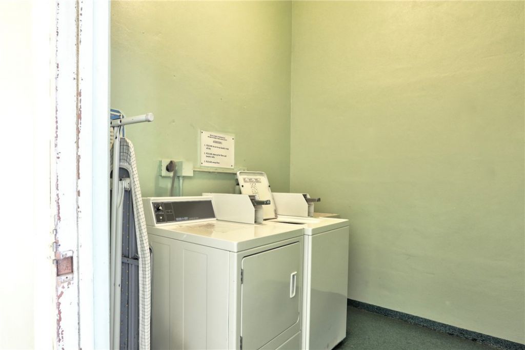 1100 W Ponce De Leon Circle W, Unit W305, Vero Beach, FL 32960 Photo