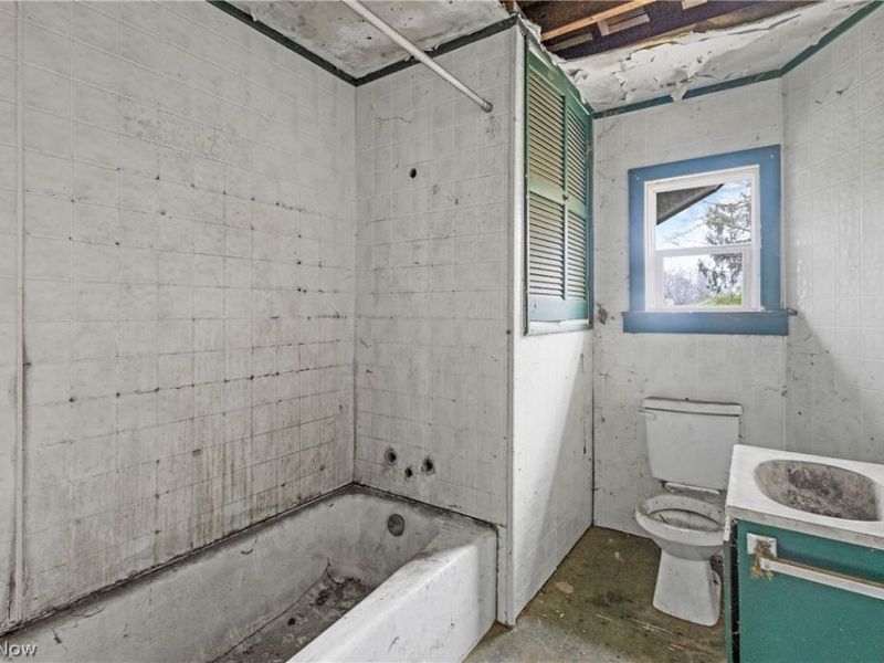 7766 Stewart Road, Masury, OH 44438 Photo 6