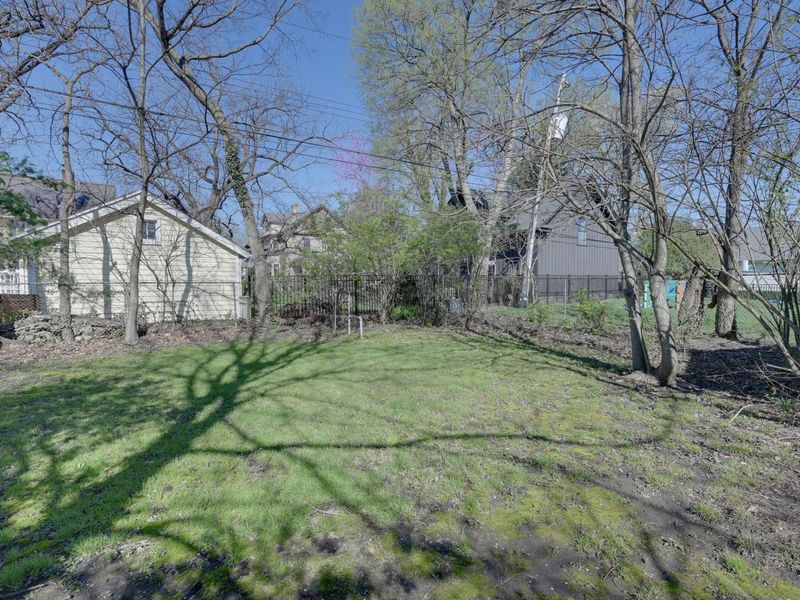 1129 Grandview Avenue, Columbus, OH 43212 Photo 12