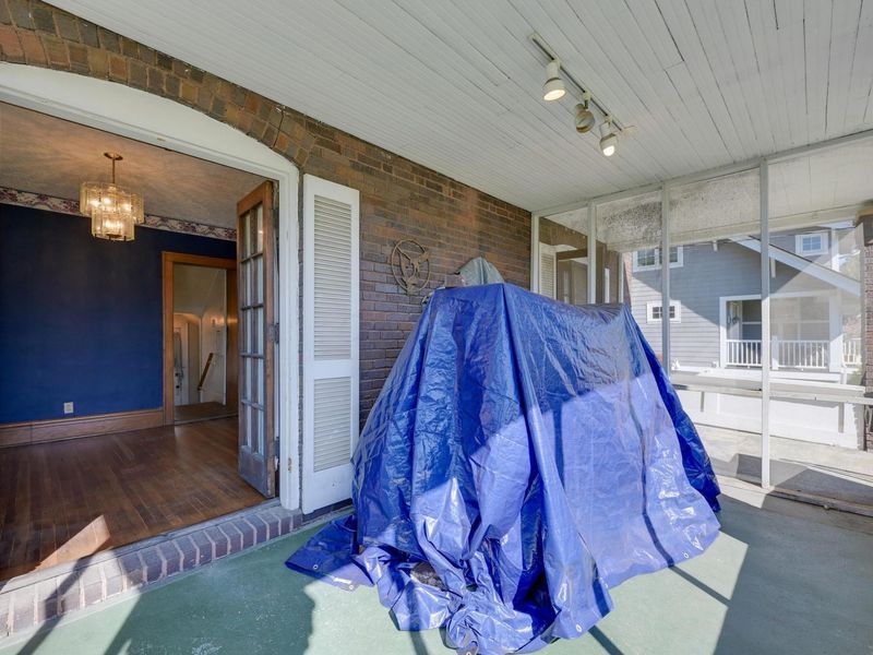 1129 Grandview Avenue, Columbus, OH 43212 Photo 20