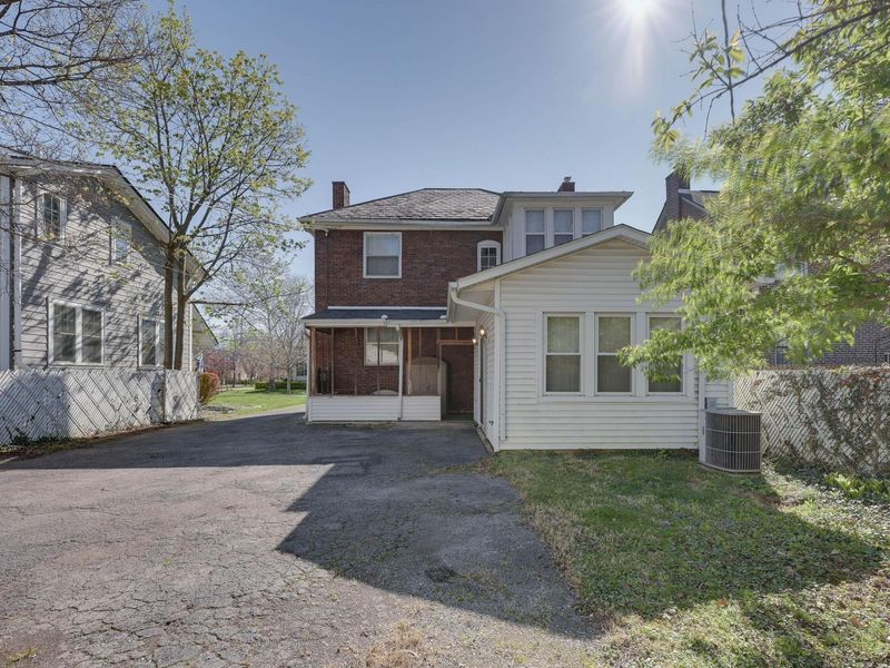 1129 Grandview Avenue, Columbus, OH 43212 Photo 8