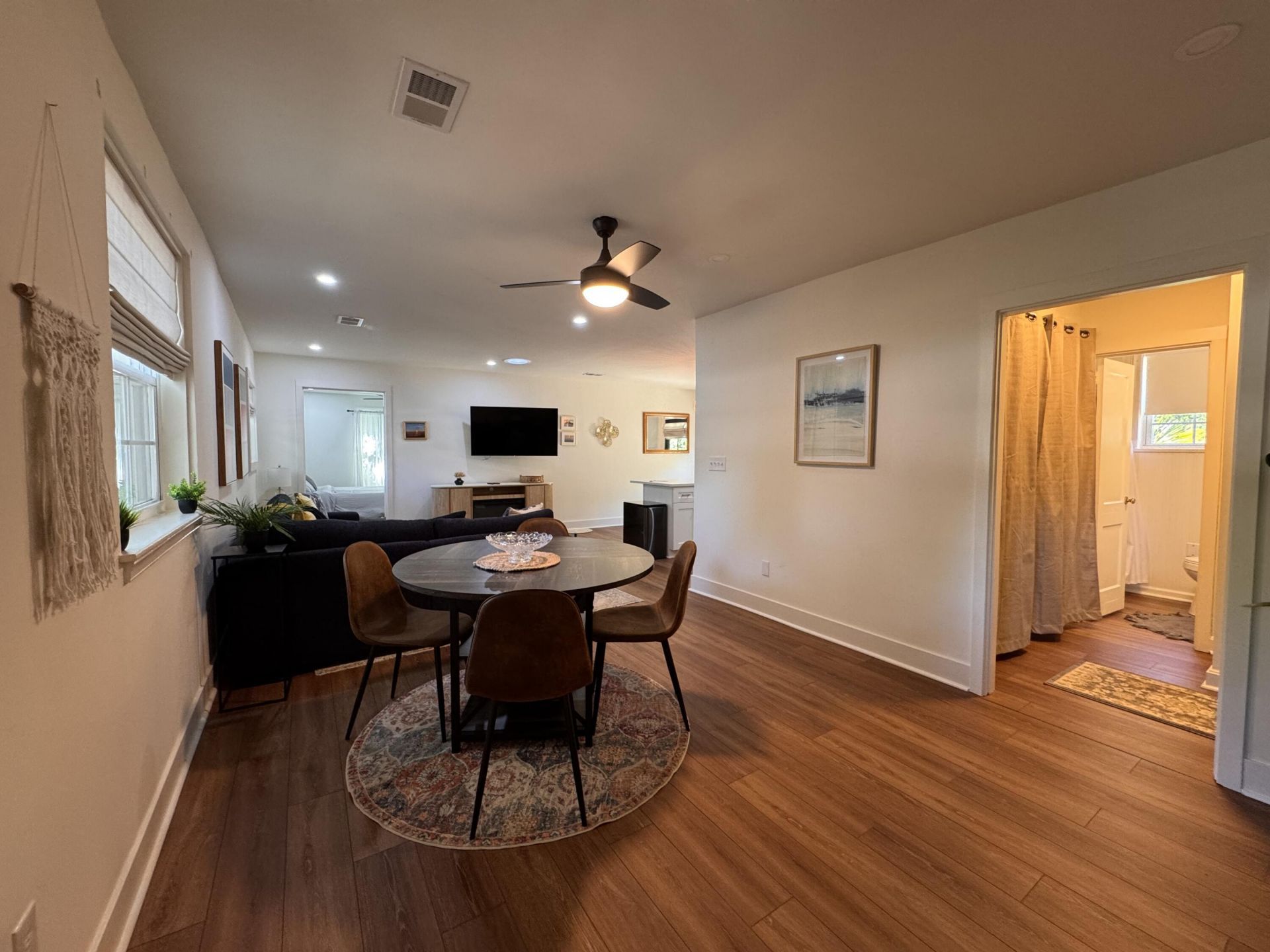 31 Anita Drive Photo 5