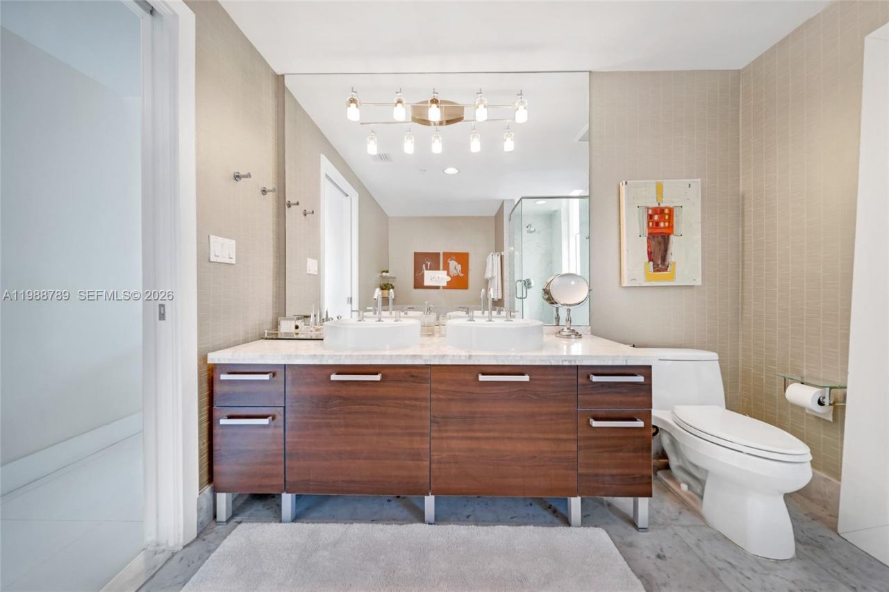 253 NE 2nd St, Unit 1109, Miami, FL 33132 Photo