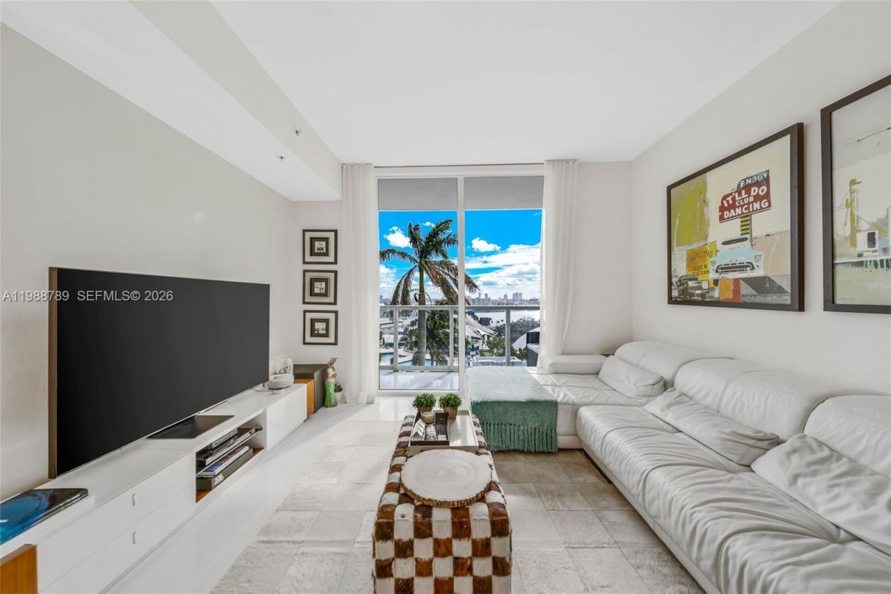 253 NE 2nd St, Unit 1109, Miami, FL 33132 Photo