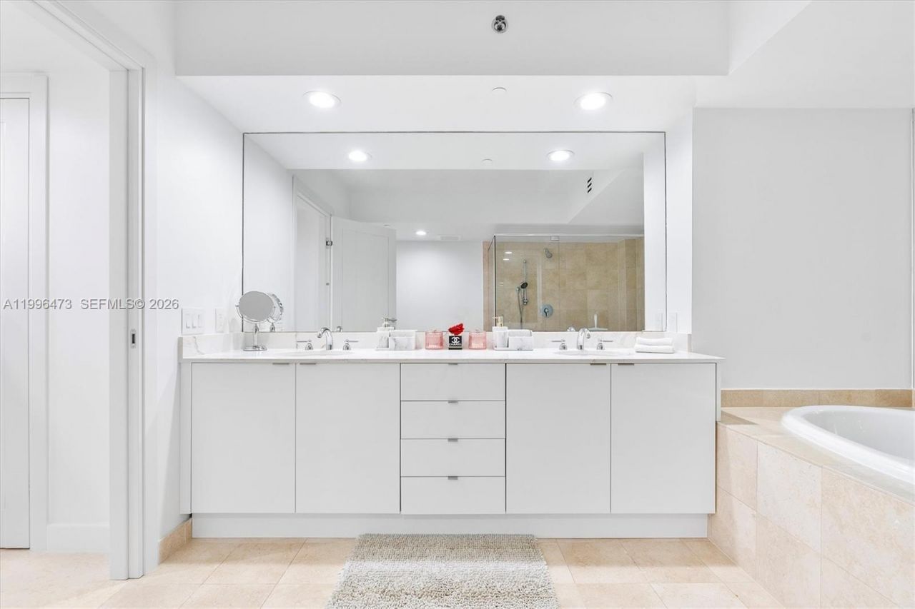 1830 S Ocean Dr, Unit 4503, Hallandale Beach, FL 33009 Photo